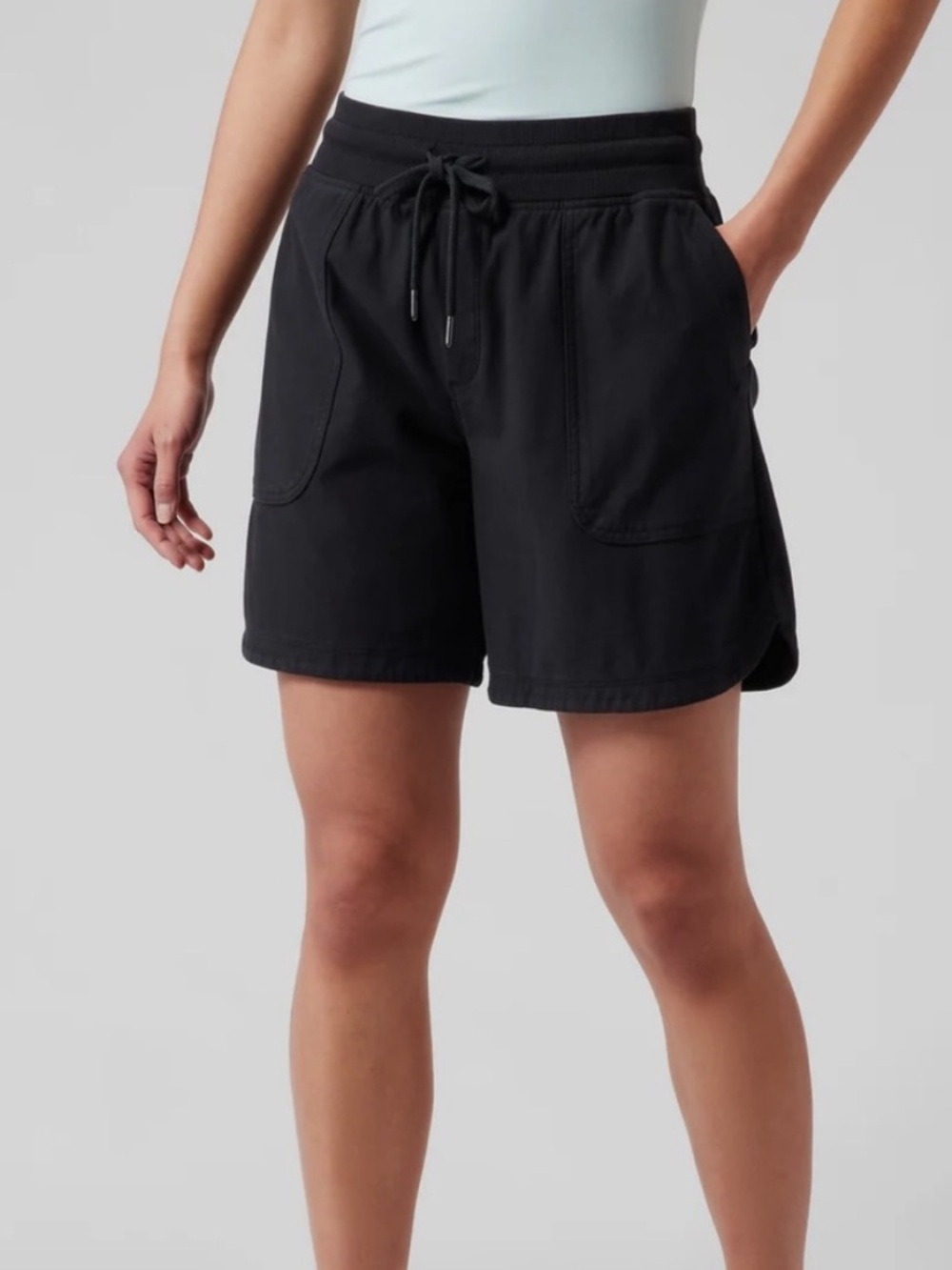 Athleta Farrallon Midi Shorts Size XS